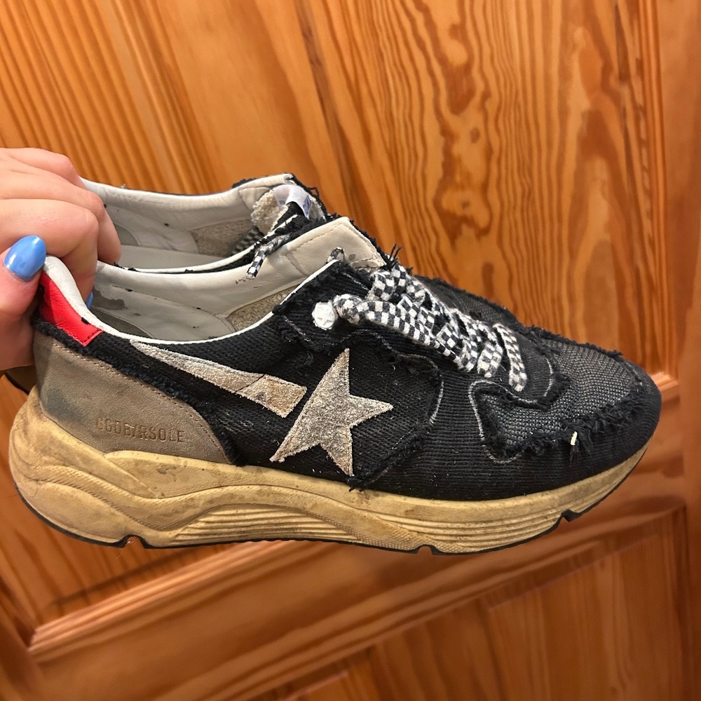 Men’s golden goose running shoes